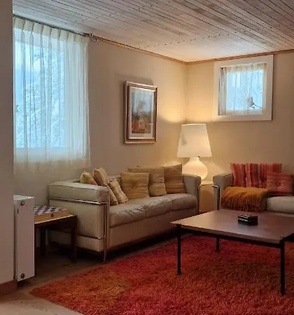 别墅 Yvonne 博尔查迪卡多尔
